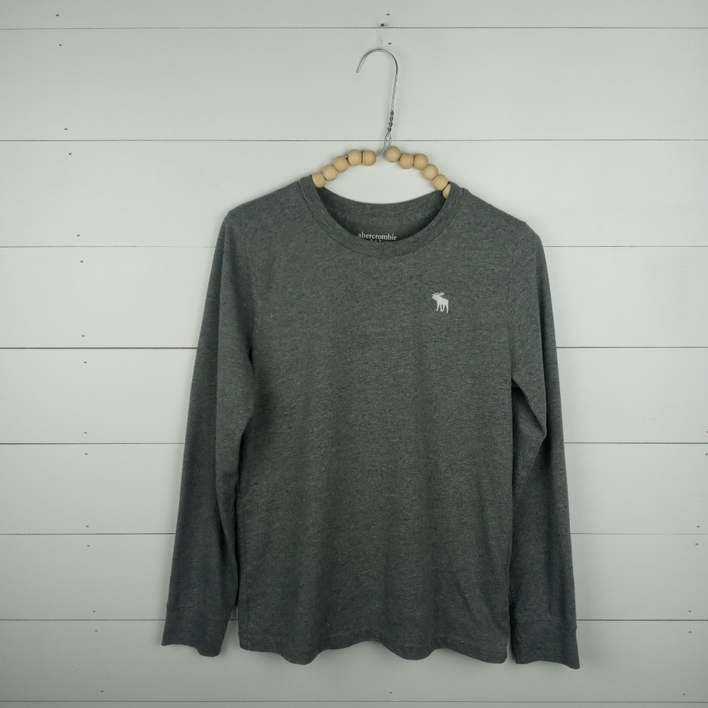 Abercrombie Kids boys size 13-14 light gray long sleeve shirt crewneck